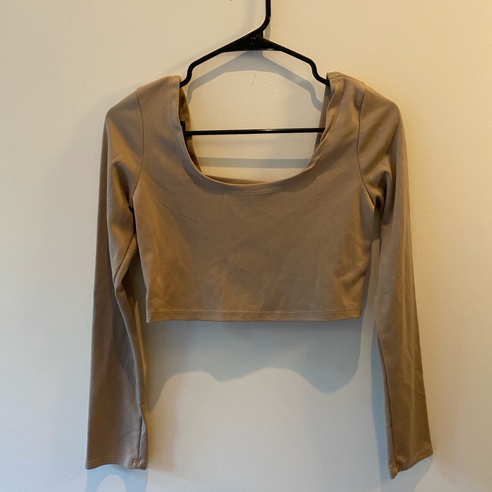Long sleeve crop top